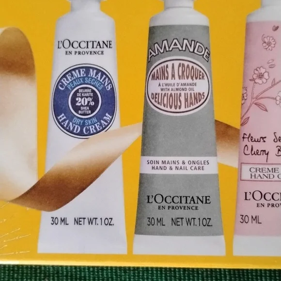 L'Occitane Hand Cream Set - NEW❄️❄️PRICE FIRM❄️❄️❄️ - Picture 2 of 8